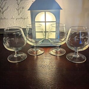 Vintage Etched Glass Brandy Snifters set of 4 in Mint Condition